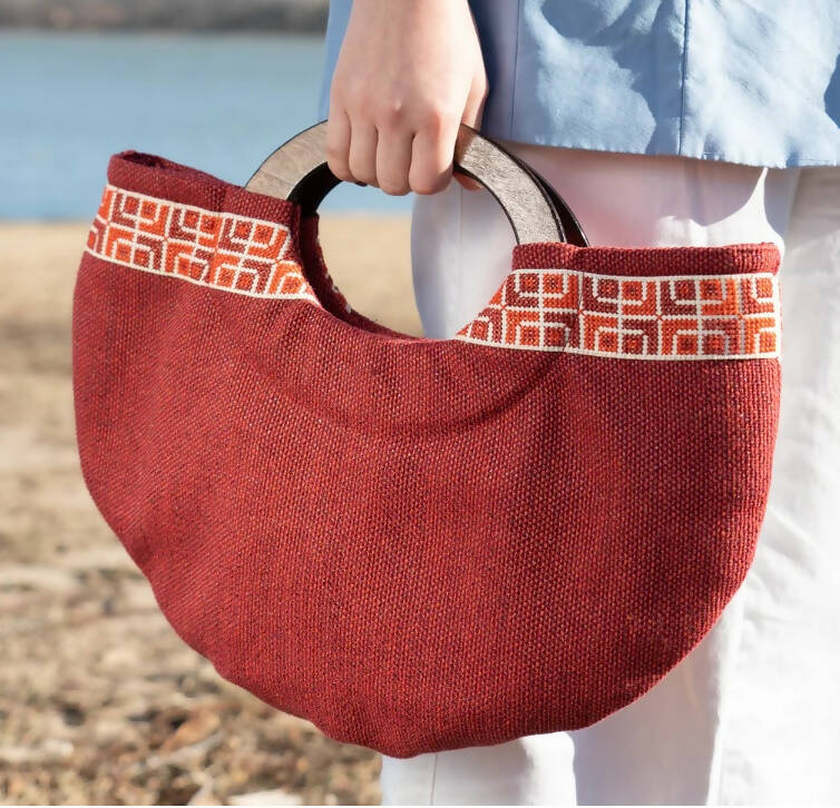 Half Moon Clutch in Red
