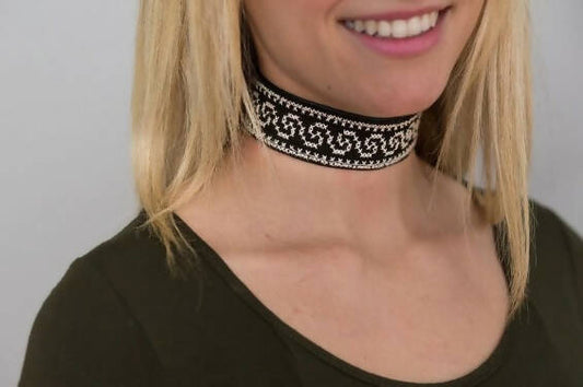 The Tatreez Leather Choker