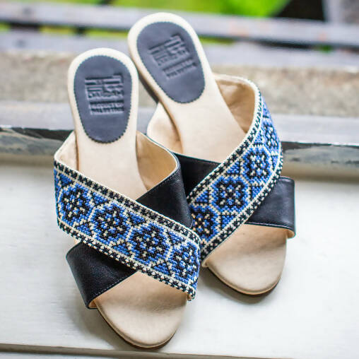 Tatreez Cross Sandal - Sapphire Blue